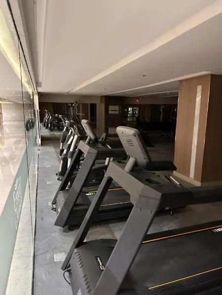 Unistay Shore 3 Poolview W Balcony Near Moa&Airport Manila 0*,